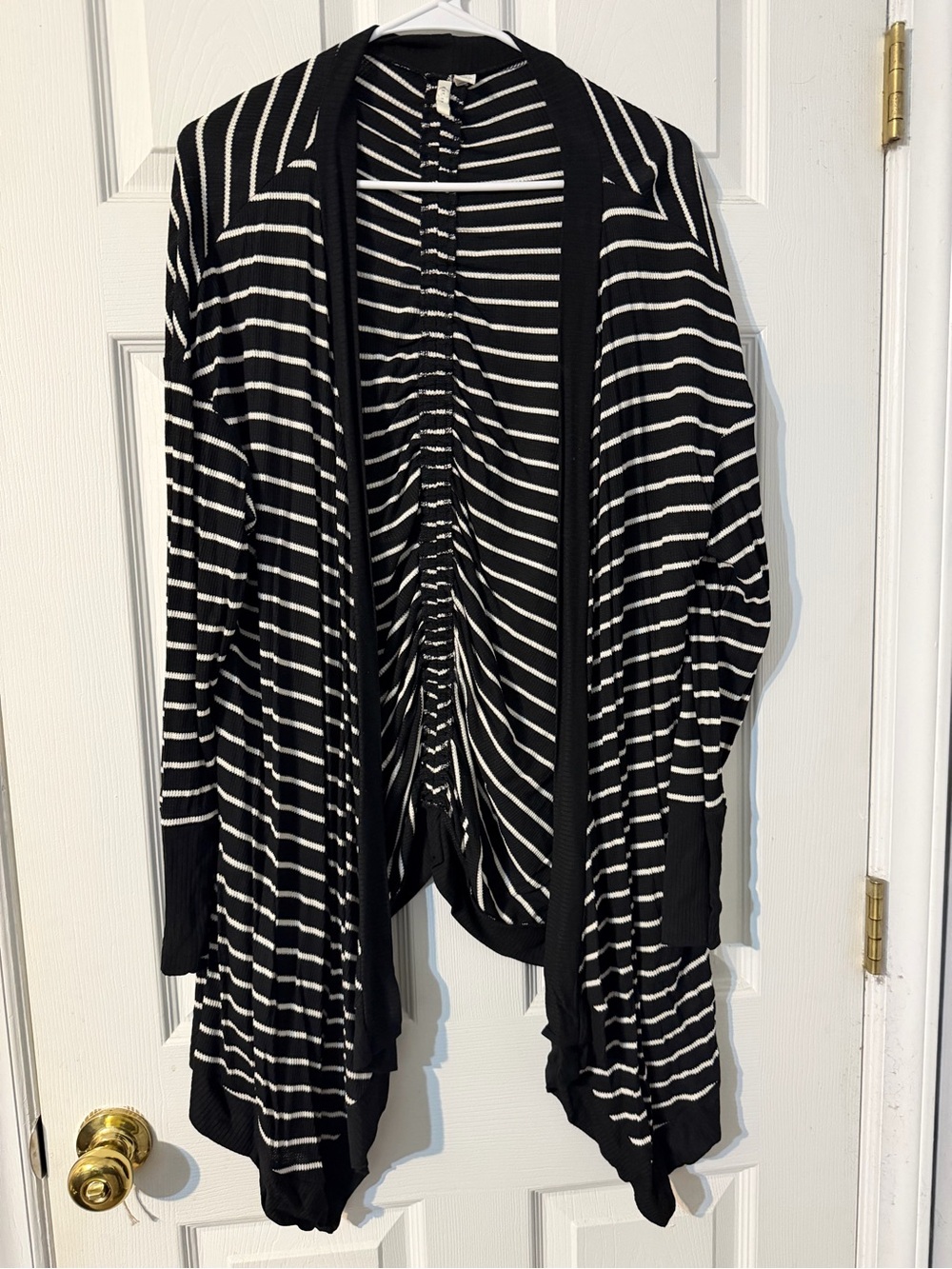 Women’s Est 1946 Black and White Striped Draped Open-Front Cardigan Size Large